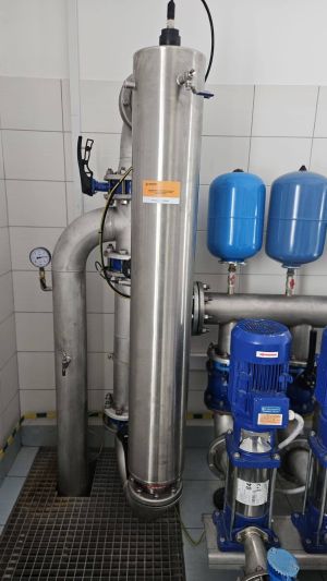 Zdjęcie przedstawiające zakupione lampy UV do stacji uzdatniania wody