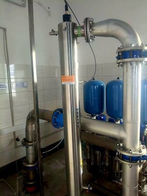 Zdjęcie przedstawiające zakupione lampy UV do stacji uzdatniania wody